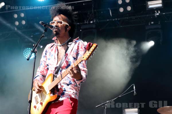 FANTASTIC NEGRITO - 2019-07-05 - HEROUVILLE SAINT CLAIR - Chateau de Beauregard - Scene Beauregard - Xavier Dphrepaulezz